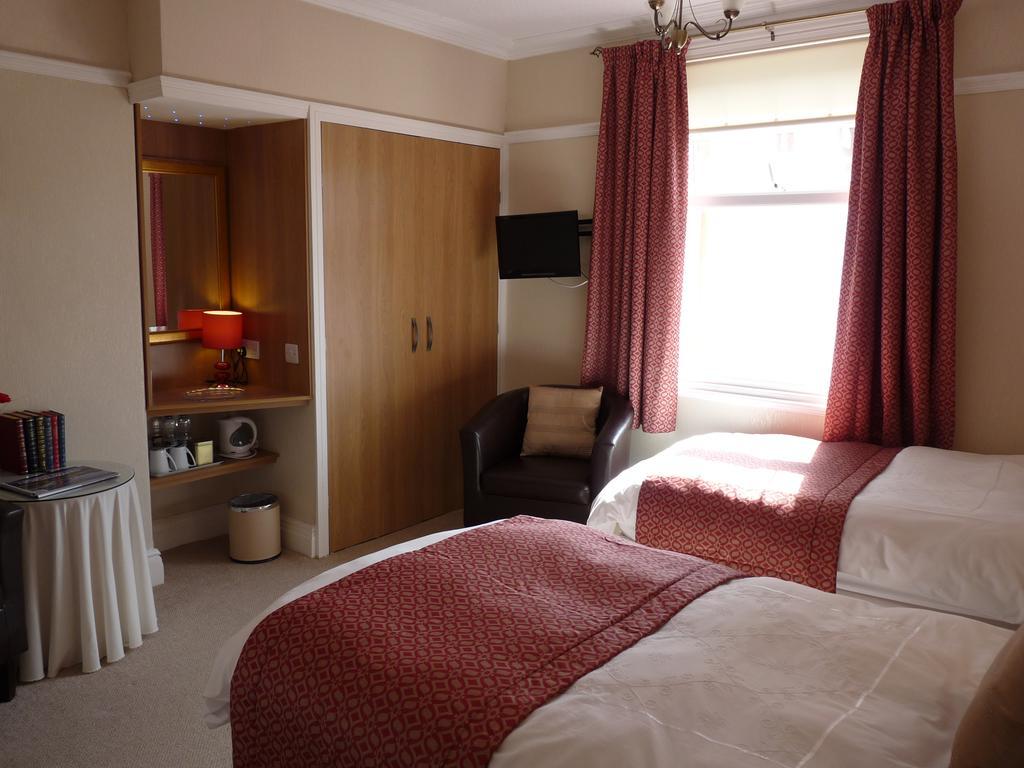Cornerways Guest House Llandudno Exteriör bild
