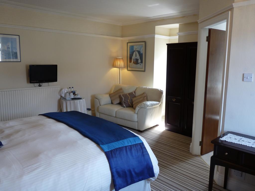 Cornerways Guest House Llandudno Exteriör bild