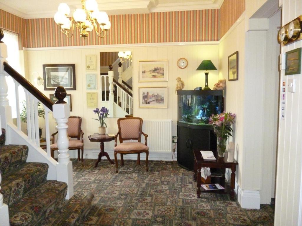Cornerways Guest House Llandudno Exteriör bild
