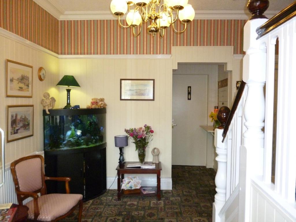 Cornerways Guest House Llandudno Exteriör bild