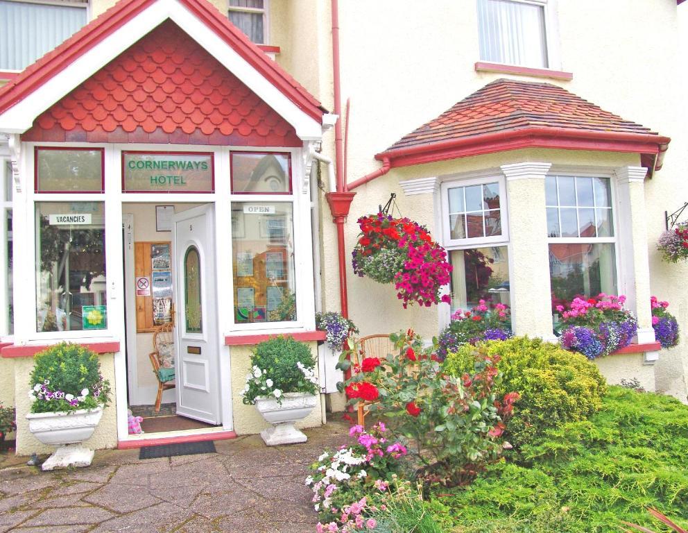 Cornerways Guest House Llandudno Exteriör bild